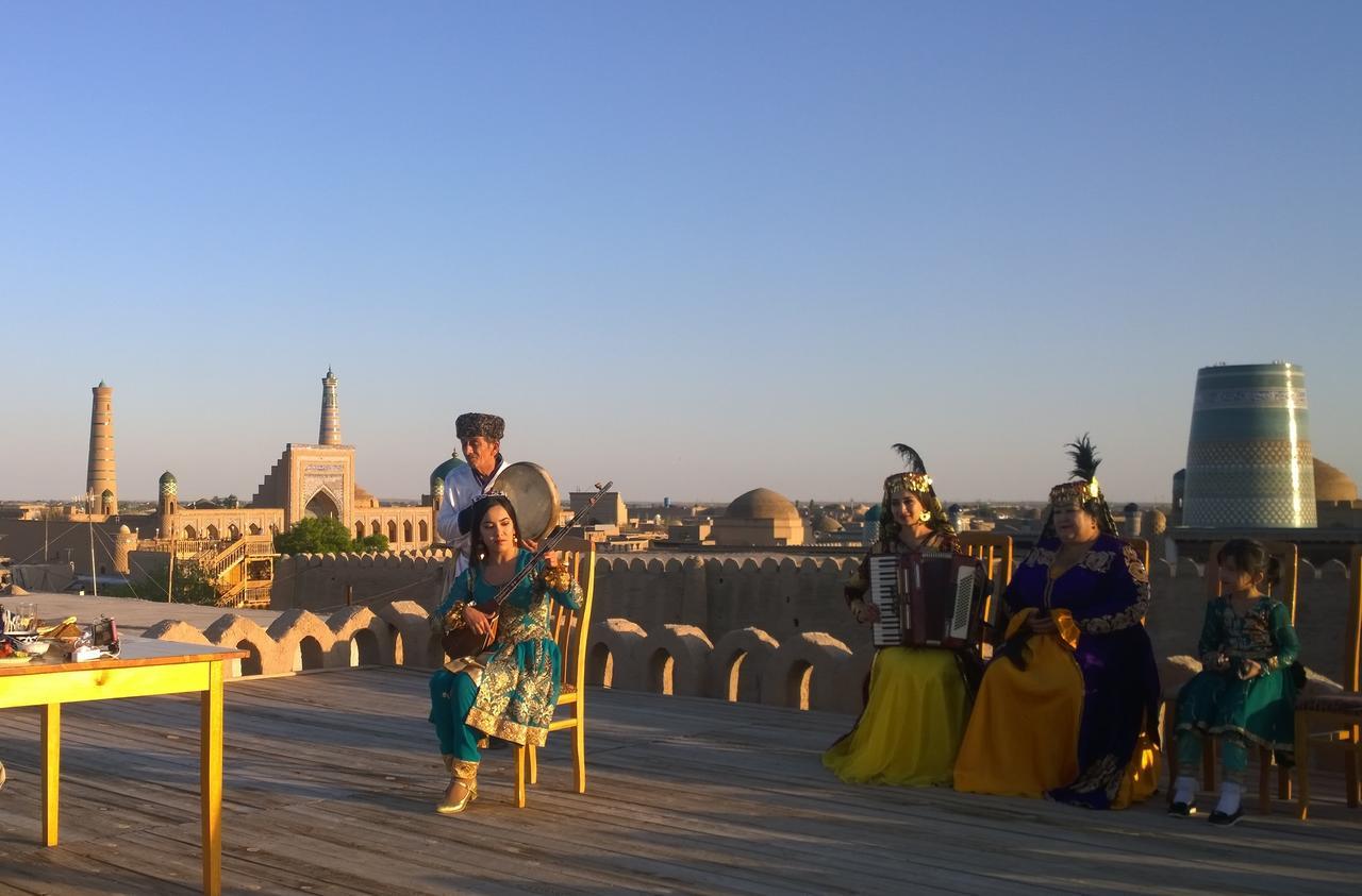 Meros B&B Khiva Esterno foto